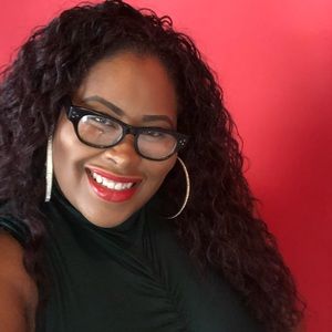 Meet your Posher, Yvonne